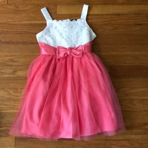 EUC Girl’s Size 7/8 Dress